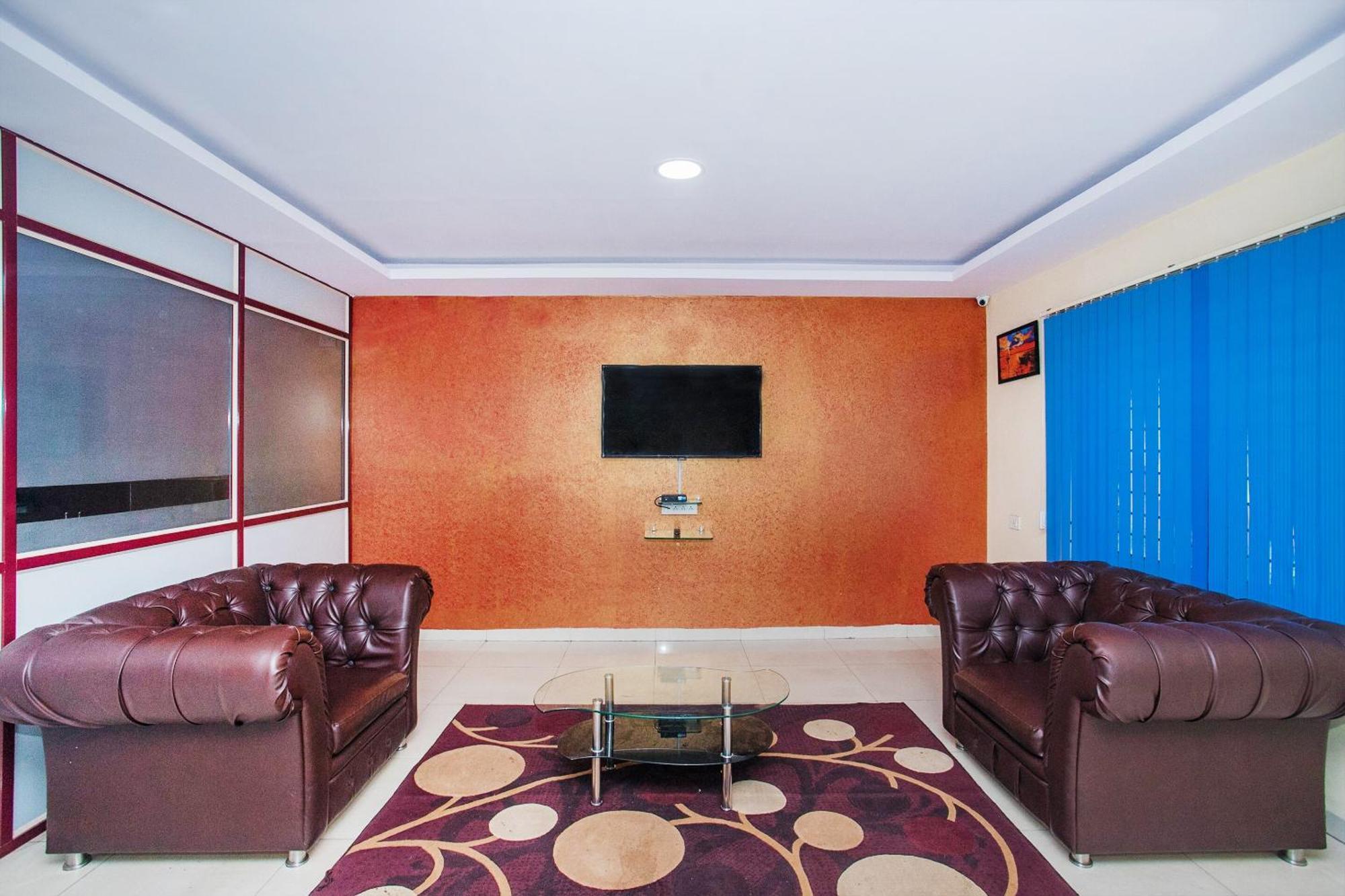 Hotel O Gymkhana Comforts Jalahalli ภายนอก รูปภาพ
